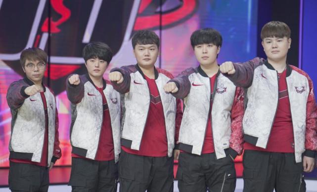 赛场上值得 赛场上值得